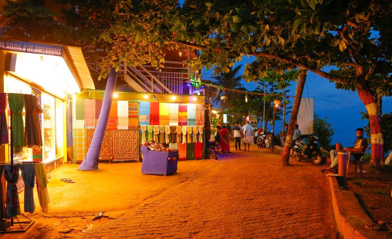 La Exotica Hotell Varkala Exteriör bild